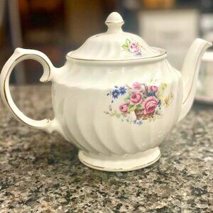 English Windsor Teapot  with . Floral Roses Bouquet Swirl Design